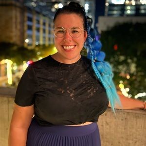 Meet your Posher, Andrea